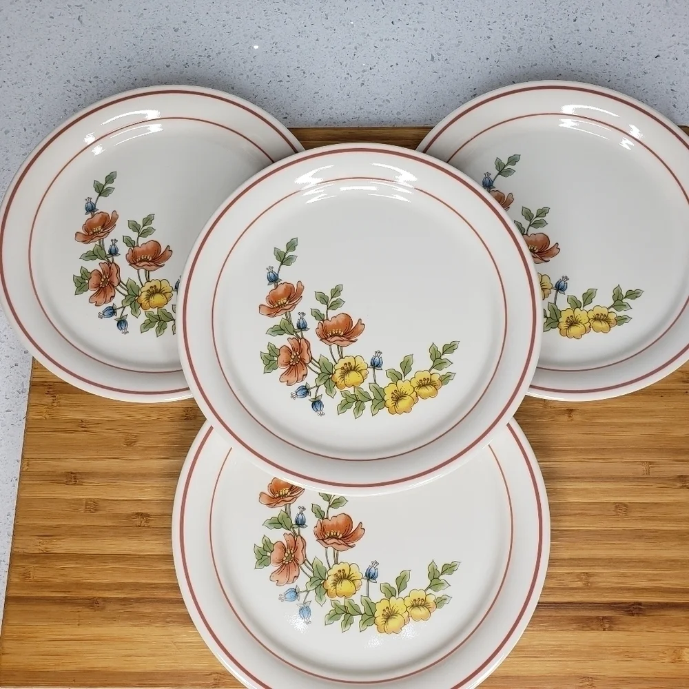 Set 4 Cornerstone by Corning Royal Garden Floral Pattern Lunch Plates Stoneware